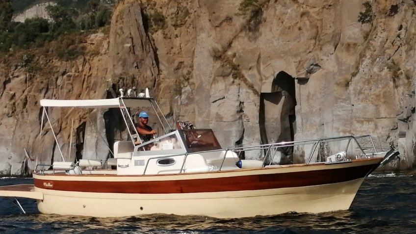 SOUTH WIND 750 - Capri Tour Select (max 8 people)