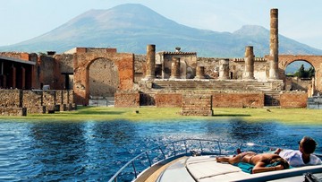 Pompeii and Mt. Vesuvius day trip by boat from Sorrento